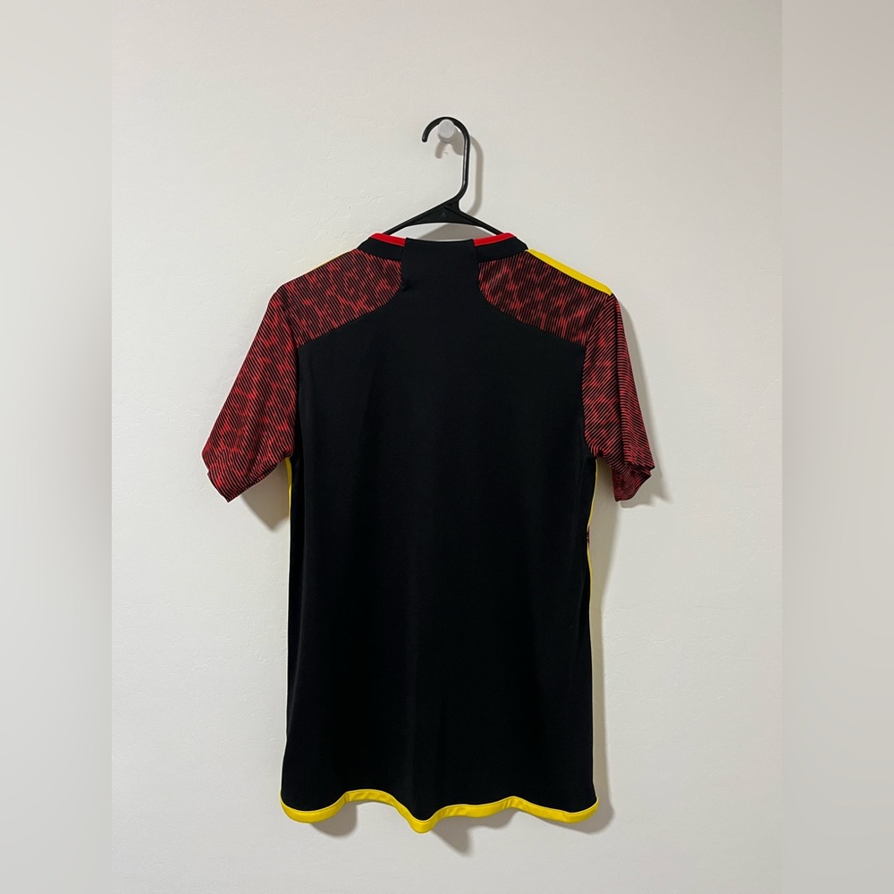 New Adidas Seattle Sounders FC Bruce Lee Soccer Jersey Womens Black Red HU1380 - Picture 4 of 9